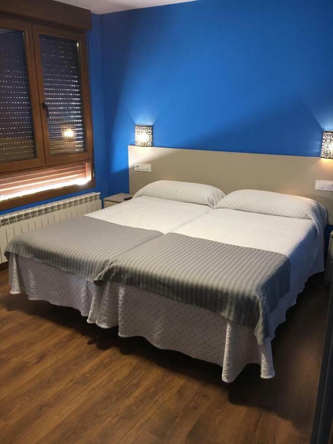 Narcea Turismo Real Apartment Cangas De Narcea Exterior foto