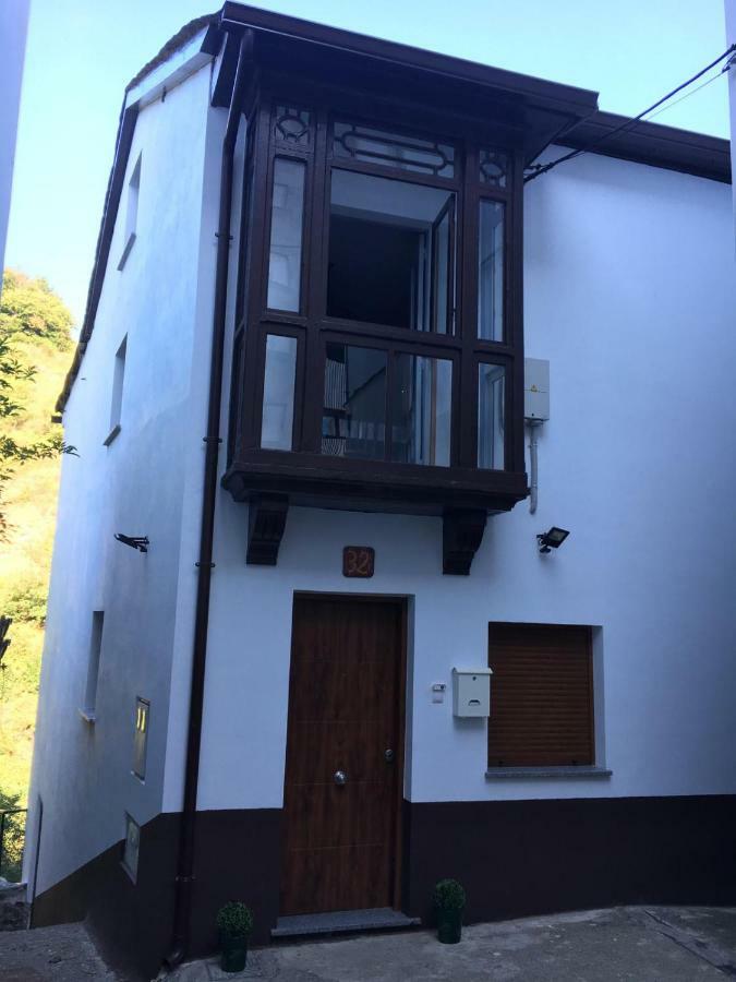 Narcea Turismo Real Apartment Cangas De Narcea Exterior foto